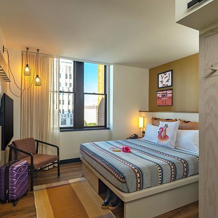 Moxy Phoenix Downtown Ngoại thất bức ảnh